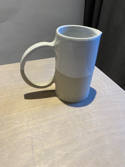 Cruche en céramique artisanale - Vue 3 - GG184